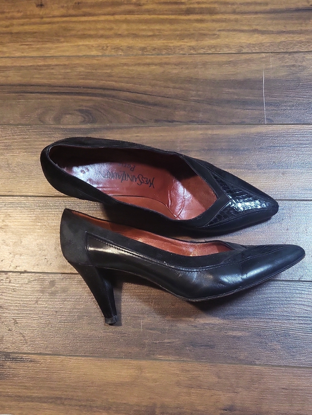 EUC Vintage YSL Heels Size 8M (?)